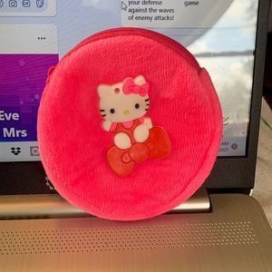 HELLO kitty coin purse